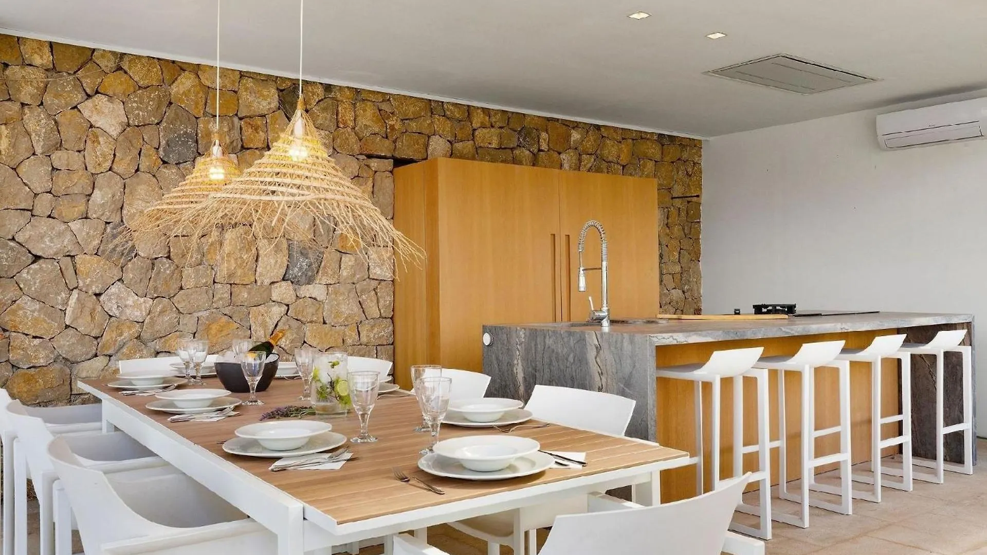 Hébergement de vacances Luxurioese Finca Mit Pool In Inca Fuer 8 Personen